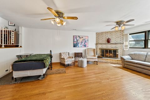 Tiny photo for 6955 N Dowagiac Avenue, Chicago, IL 60646 (MLS # 12490915)
