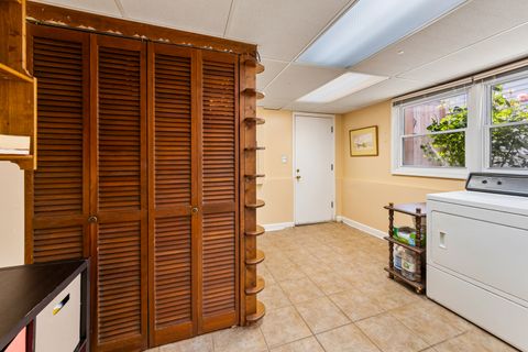Tiny photo for 6955 N Dowagiac Avenue, Chicago, IL 60646 (MLS # 12490915)