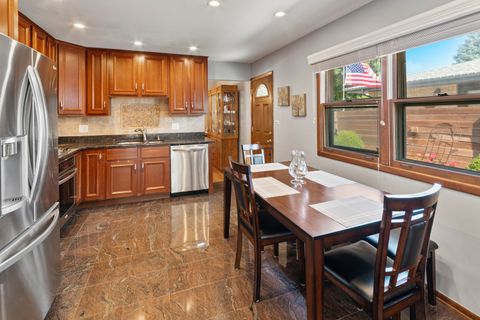 Tiny photo for 6955 N Dowagiac Avenue, Chicago, IL 60646 (MLS # 12490915)