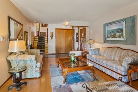 Tiny photo for 6955 N Dowagiac Avenue, Chicago, IL 60646 (MLS # 12490915)