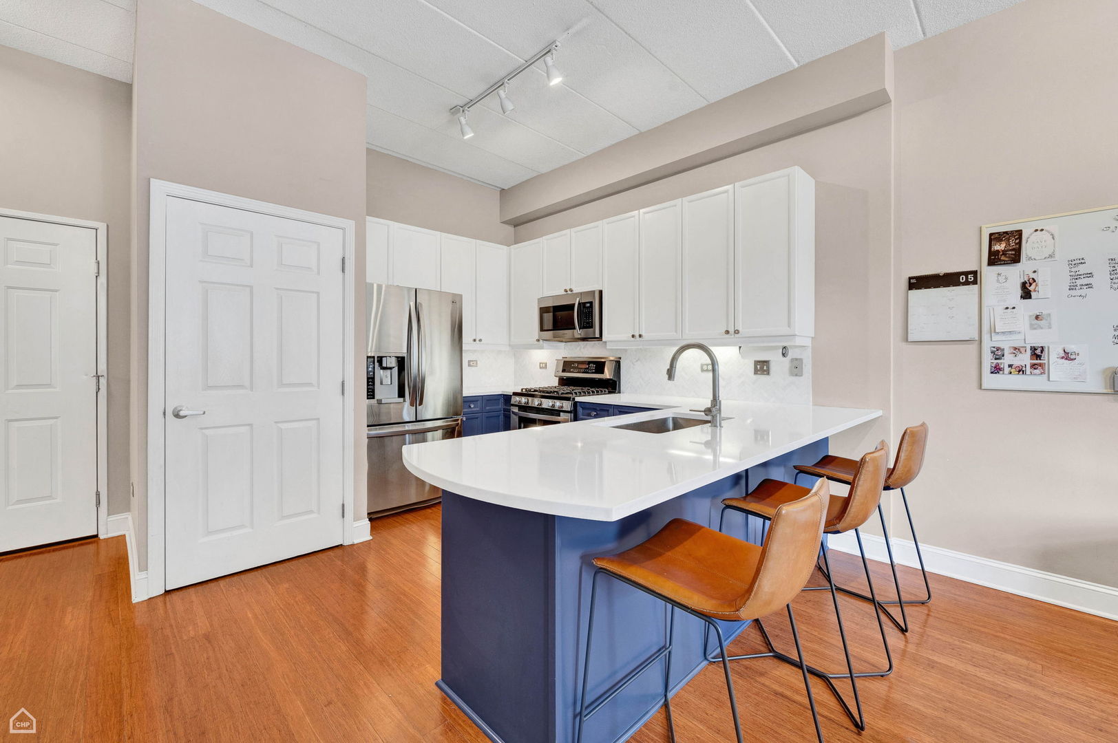 1301 W WASHINGTON Boulevard 305