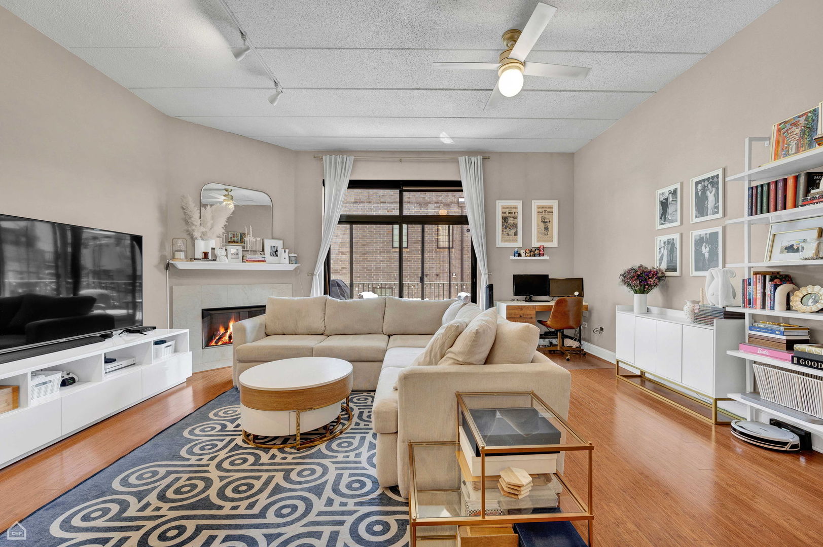 1301 W WASHINGTON Boulevard 305