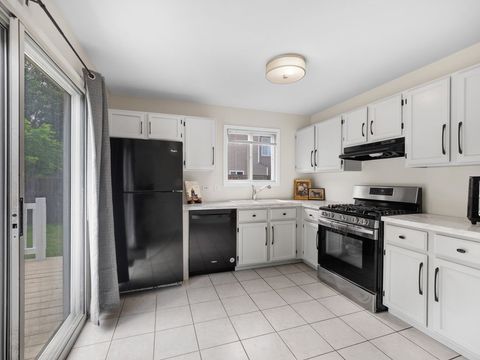 Tiny photo for 3087 Kelly Court, Aurora, IL 60504 (MLS # 12679156)