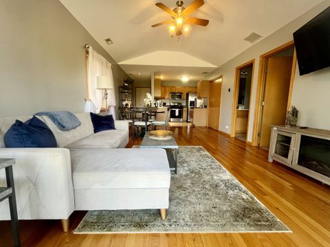 Tiny photo for 10620 S CENTRAL Avenue #3A, Chicago Ridge, IL 60415 (MLS # 12464250)