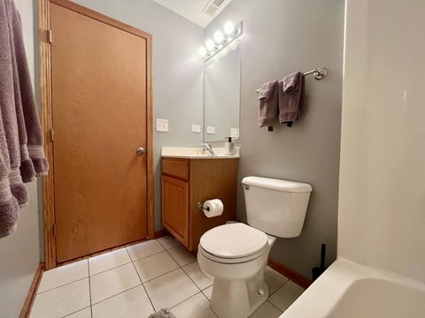 Tiny photo for 10620 S CENTRAL Avenue #3A, Chicago Ridge, IL 60415 (MLS # 12464250)