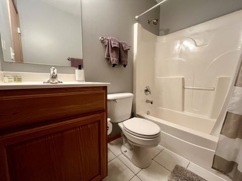 Tiny photo for 10620 S CENTRAL Avenue #3A, Chicago Ridge, IL 60415 (MLS # 12464250)