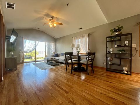 Tiny photo for 10620 S CENTRAL Avenue #3A, Chicago Ridge, IL 60415 (MLS # 12464250)