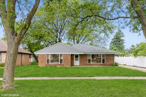 Photo of 4340 Elm Avenue, Lyons, IL 60534 (MLS # 12399786)