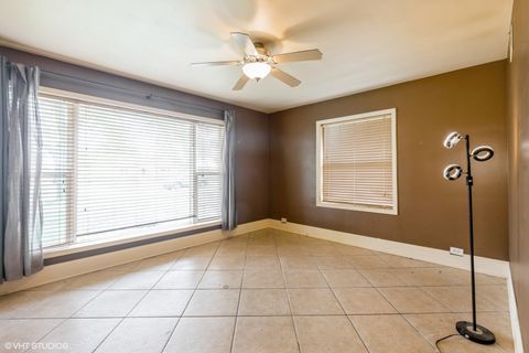 Tiny photo for 4340 Elm Avenue, Lyons, IL 60534 (MLS # 12399786)