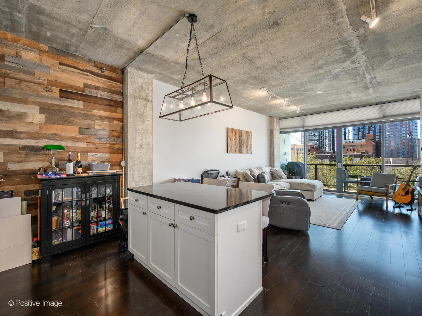 321 S SANGAMON Street 503
