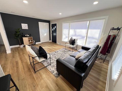 Tiny photo for 1061 S Pleasure Court, Aurora, IL 60506 (MLS # 12577484)