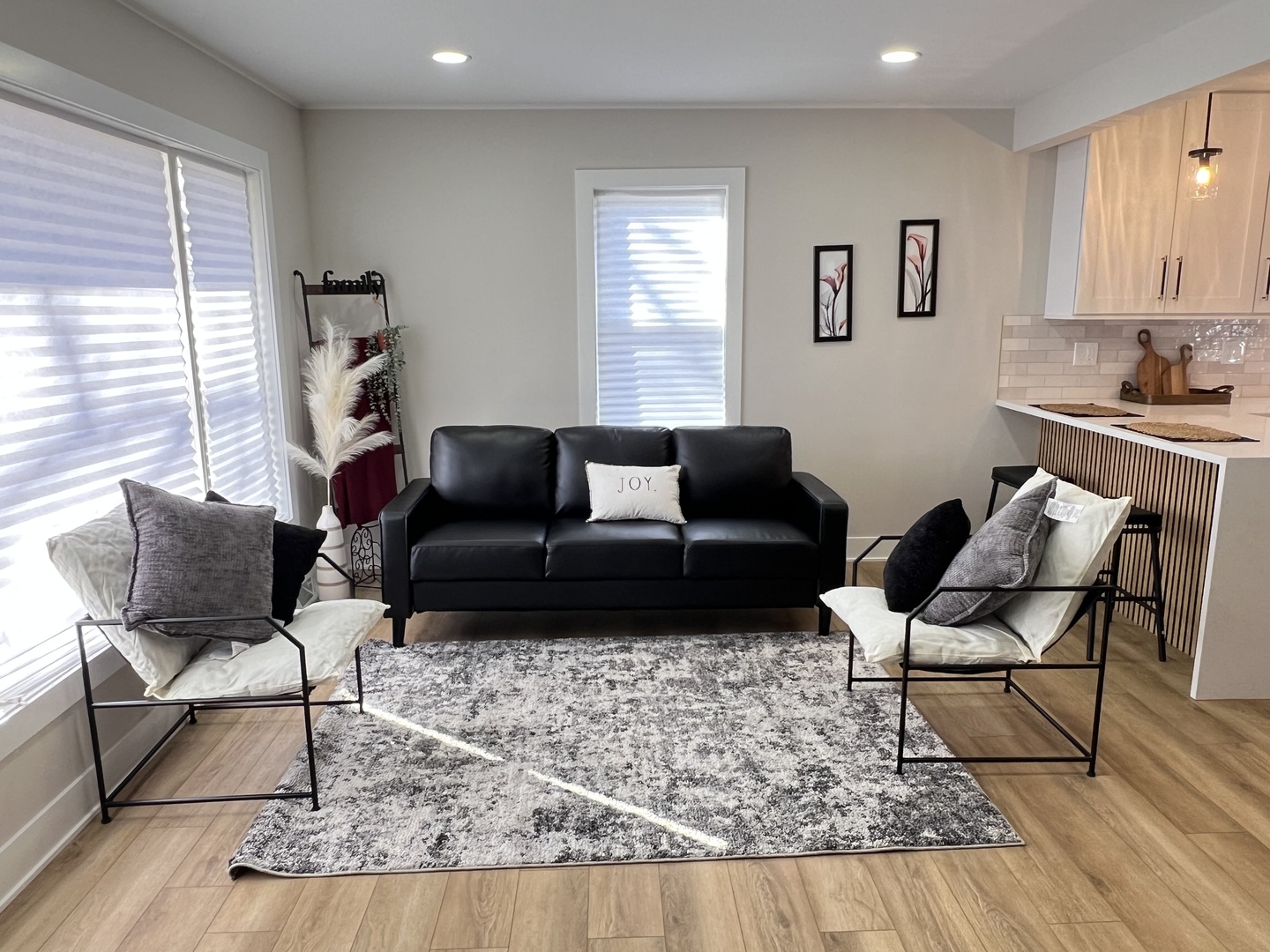 1061 S Pleasure Court