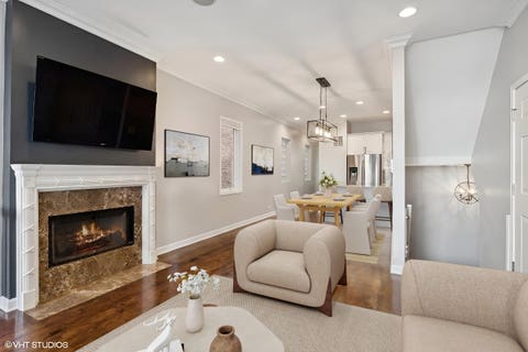 Tiny photo for 3233 N Racine Avenue #1, Chicago, IL 60657 (MLS # 12730163)
