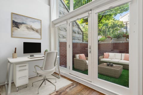 Tiny photo for 3233 N Racine Avenue #1, Chicago, IL 60657 (MLS # 12730163)