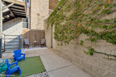 Tiny photo for 3233 N Racine Avenue #1, Chicago, IL 60657 (MLS # 12730163)