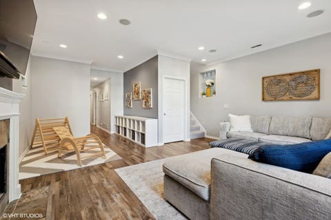 Tiny photo for 3233 N Racine Avenue #1, Chicago, IL 60657 (MLS # 12730163)