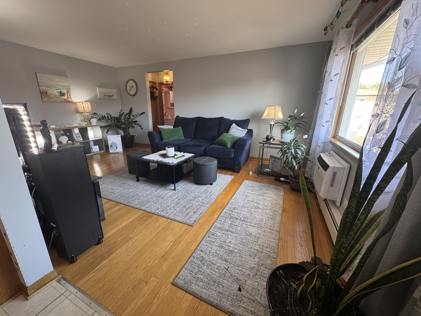 7347 W Diversey Avenue W 8