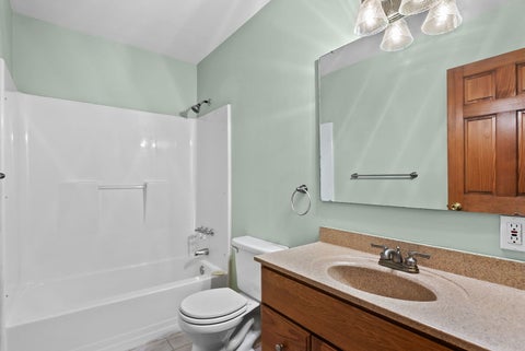 Tiny photo for 19 Quinn Court, Davenport, IA 52802 (MLS # 12682398)