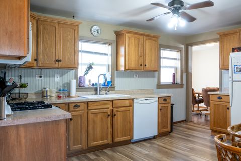 Tiny photo for 866 Lincoln Street, Marseilles, IL 61341 (MLS # 12569541)