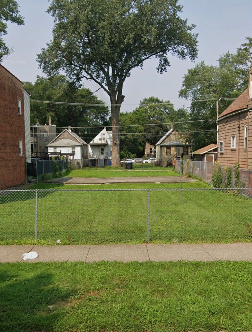 5618 S Elizabeth Street - Photo 2