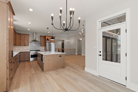 Tiny photo for 11172 Lizmore Lane #32B, Orland Park, IL 60467 (MLS # 12481124)