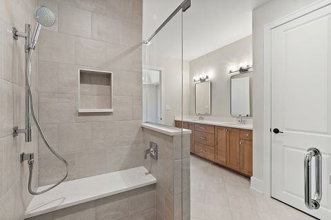 Tiny photo for 11172 Lizmore Lane #32B, Orland Park, IL 60467 (MLS # 12481124)