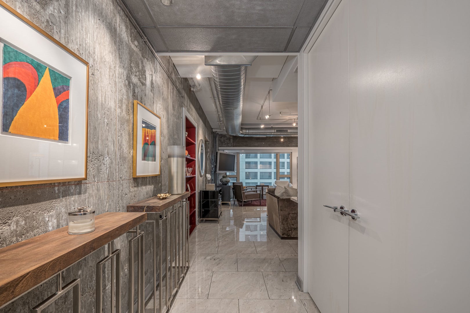 800 N Michigan Avenue 2303