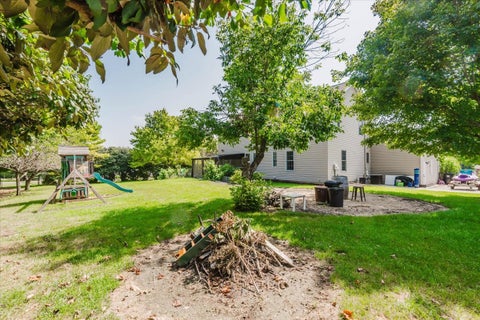 Tiny photo for 19598 Nottingham Drive, Bloomington, IL 61705 (MLS # 12763505)