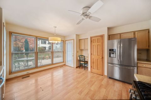 Tiny photo for 513 Rosebud Drive N, Lombard, IL 60148 (MLS # 12509413)