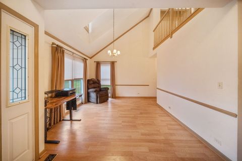 Tiny photo for 513 Rosebud Drive N, Lombard, IL 60148 (MLS # 12509413)