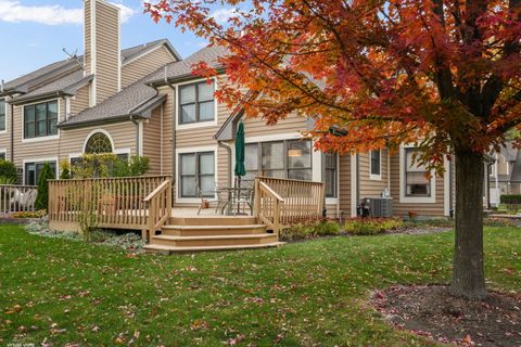 Tiny photo for 513 Rosebud Drive N, Lombard, IL 60148 (MLS # 12509413)