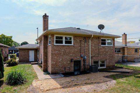 Tiny photo for 4218 Main Street, Skokie, IL 60076 (MLS # 12557077)