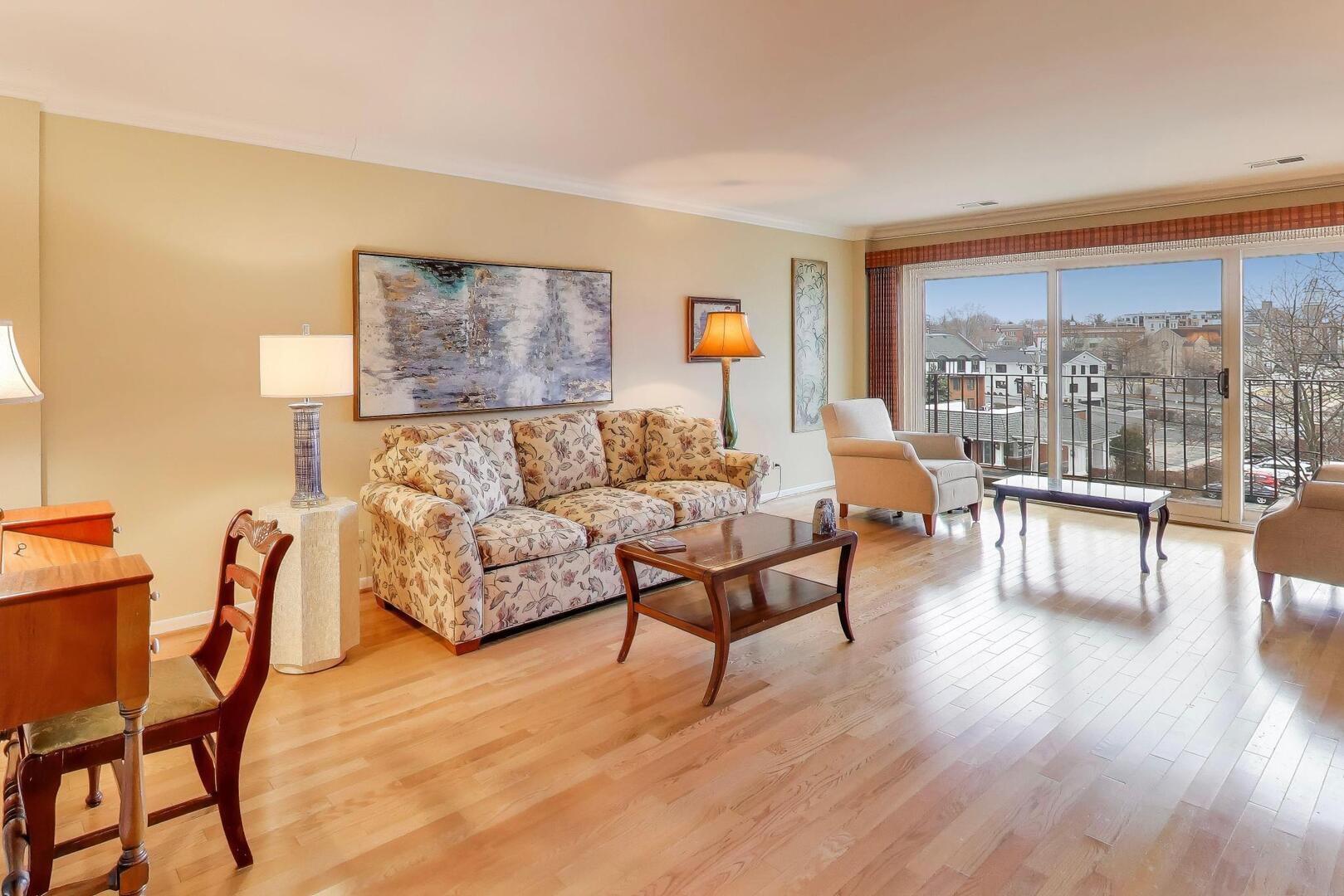 441 N Park Boulevard 4B