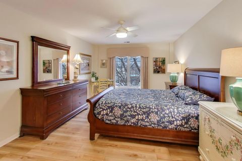 Tiny photo for 441 N Park Boulevard #4B, Glen Ellyn, IL 60137 (MLS # 12558882)