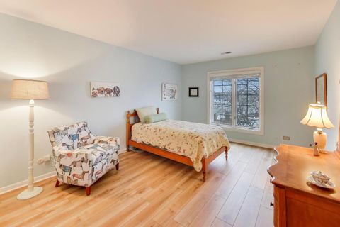 Tiny photo for 441 N Park Boulevard #4B, Glen Ellyn, IL 60137 (MLS # 12558882)