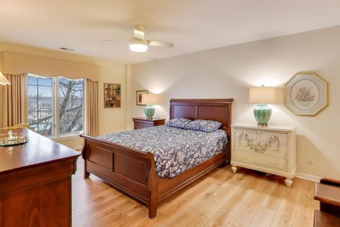 Tiny photo for 441 N Park Boulevard #4B, Glen Ellyn, IL 60137 (MLS # 12558882)