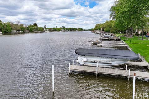 Tiny photo for 1611 N Woodlawn Park Avenue, McHenry, IL 60051 (MLS # 12645611)