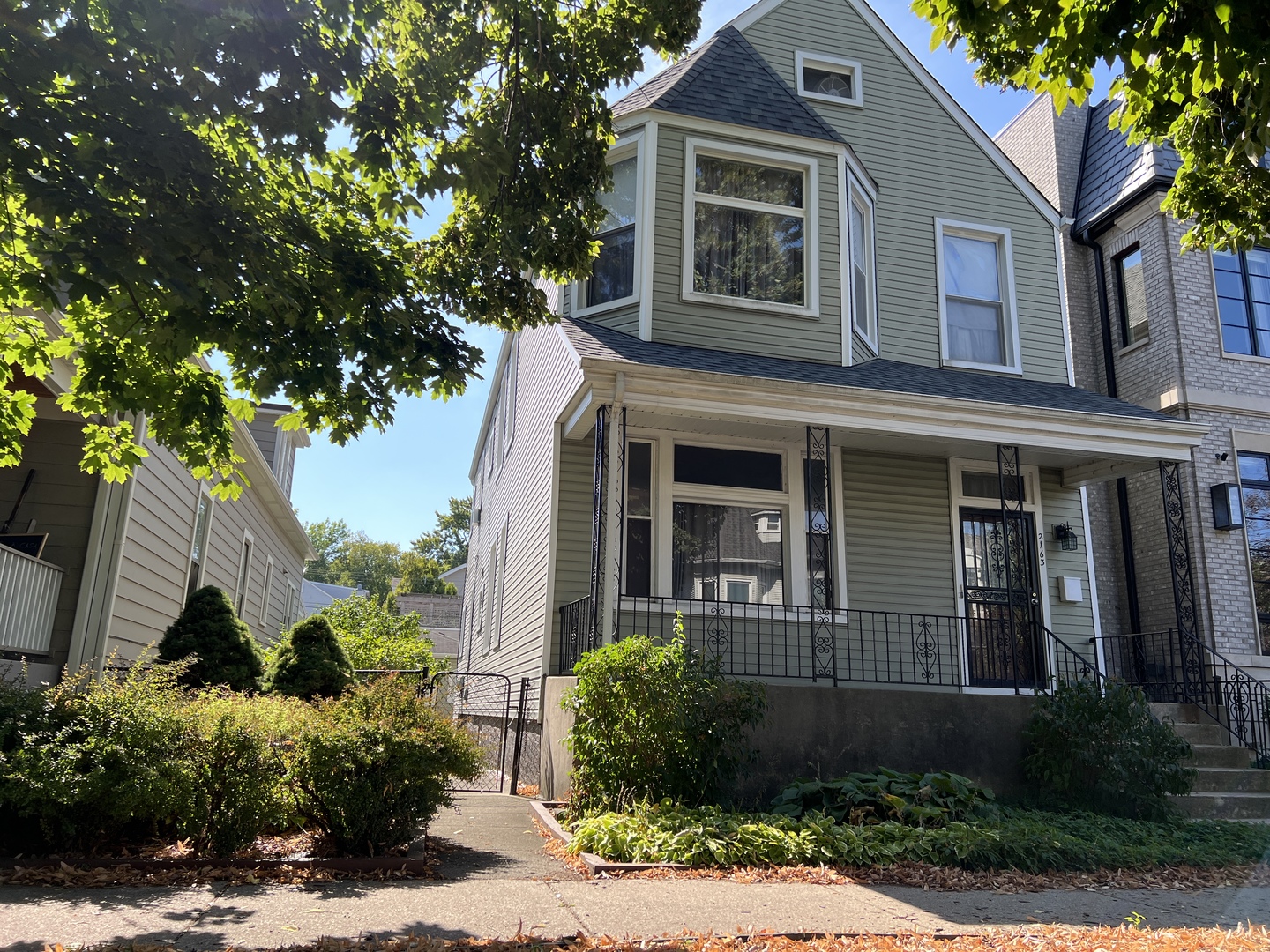 2163 W Windsor Avenue