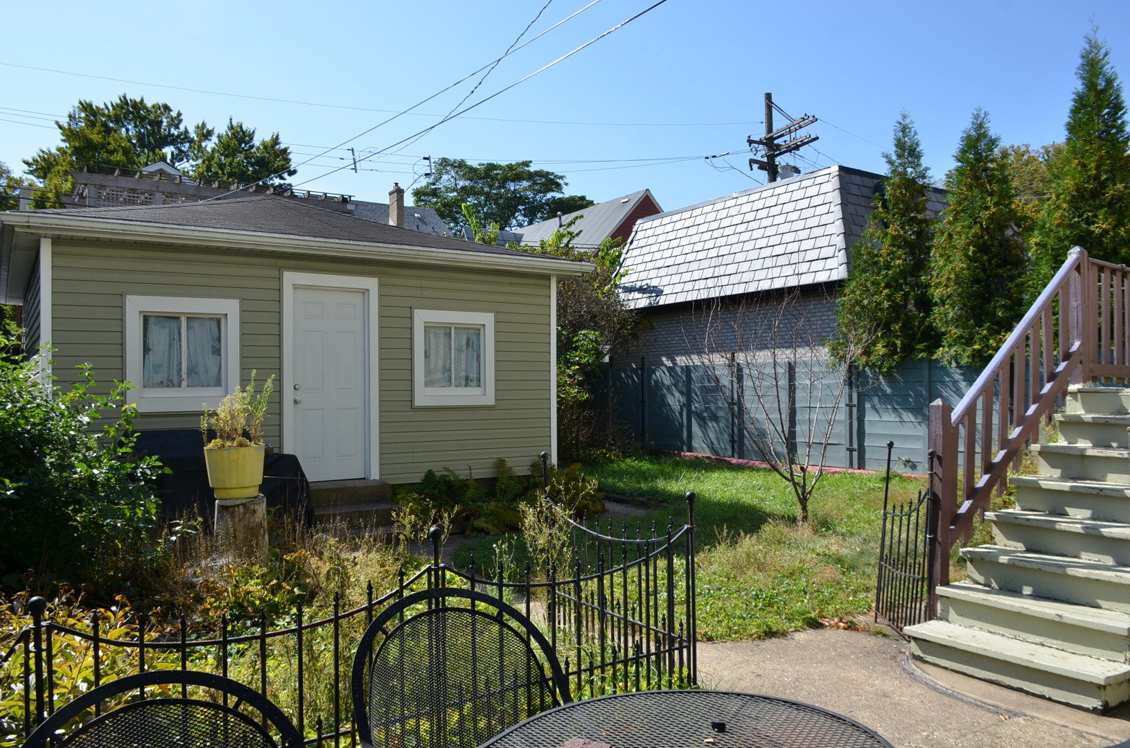 2163 W Windsor Avenue