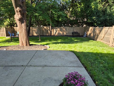 Tiny photo for 1017 Juniper Parkway, Libertyville, IL 60048 (MLS # 12471090)
