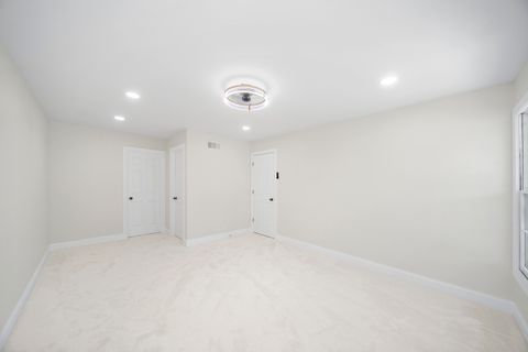 Tiny photo for 1017 Juniper Parkway, Libertyville, IL 60048 (MLS # 12471090)