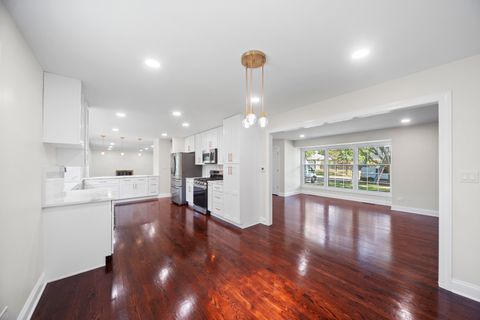 Tiny photo for 1017 Juniper Parkway, Libertyville, IL 60048 (MLS # 12471090)