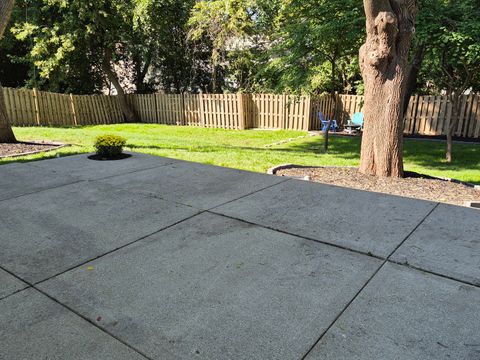 Tiny photo for 1017 Juniper Parkway, Libertyville, IL 60048 (MLS # 12471090)