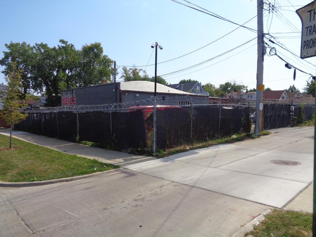 2958 N Narragansett Avenue