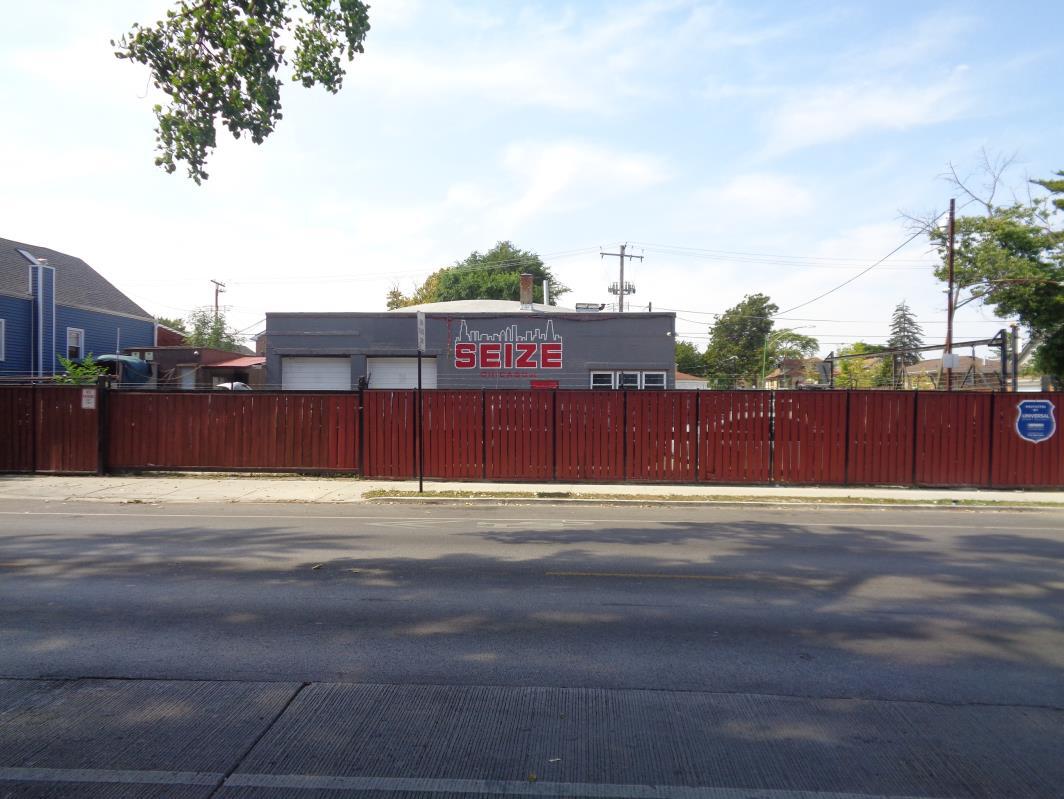 2958 N Narragansett Avenue