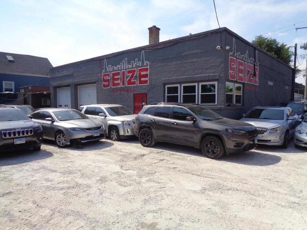 2958 N Narragansett Avenue