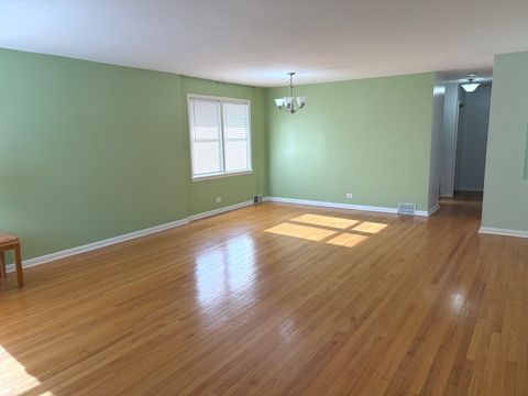 Tiny photo for 5840 N Kimball Avenue, Chicago, IL 60659 (MLS # 12551991)