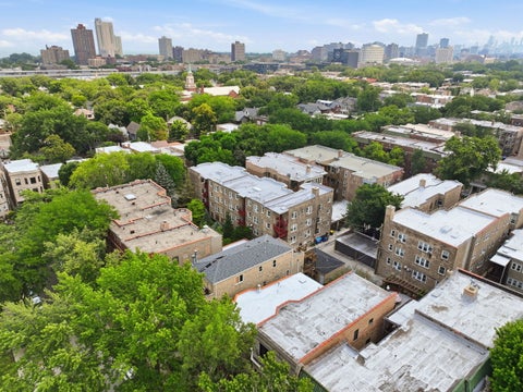 Tiny photo for 5314 N Glenwood Avenue #1W, Chicago, IL 60640 (MLS # 12738793)