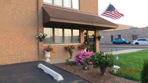 7701 W 98th Street Hickory Hills IL 60457