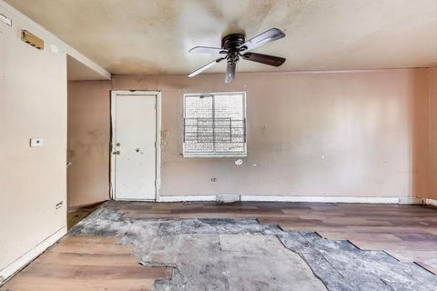 Tiny photo for 7335 S Morgan Street, Chicago, IL 60621 (MLS # 12479906)